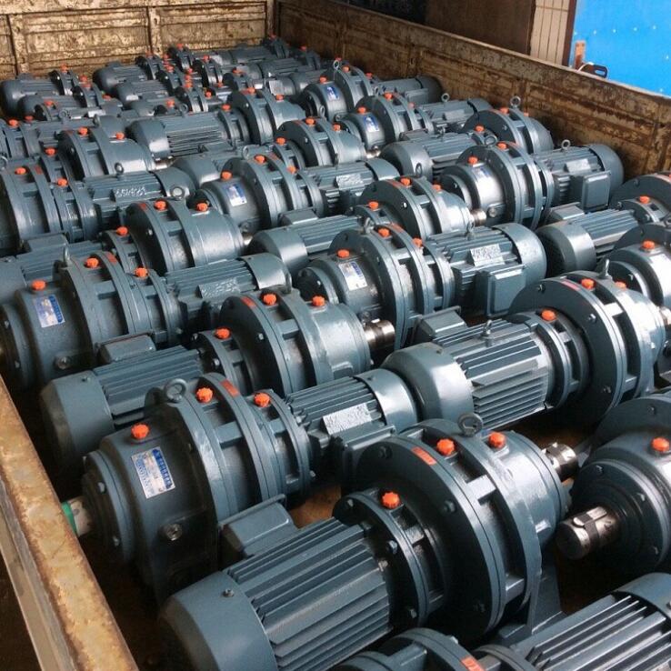 雙級擺線針輪減速機(jī)BWEY131